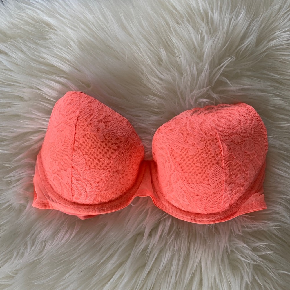 NWT Victoria Secret Push up Bra!